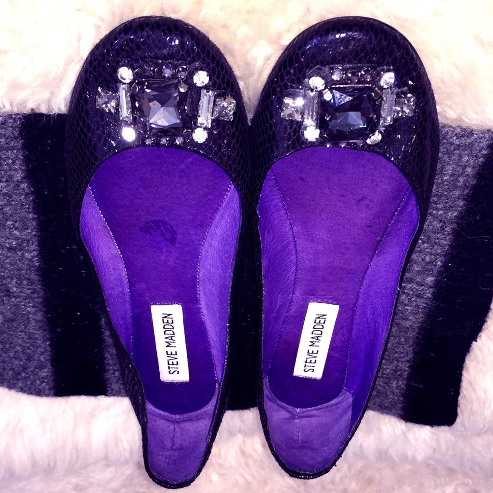 ~🔴Steve Madden Gemstone Blk Snake Leather flats🔴